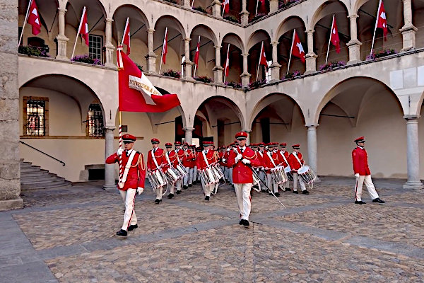 Militämusik in
          Galauniform